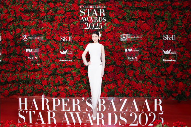 Á hậu Phan Trần Linh Đan tinh khôi trong trang phục NTK Cường Đàm - giành giải Best Dress tại Star Awards 2025- Ảnh 3. Á hậu Phan Trần Linh Đan tinh khôi trong trang phục NTK Cường Đàm - giành giải Best Dress tại Star Awards 2025- Ảnh 3.
