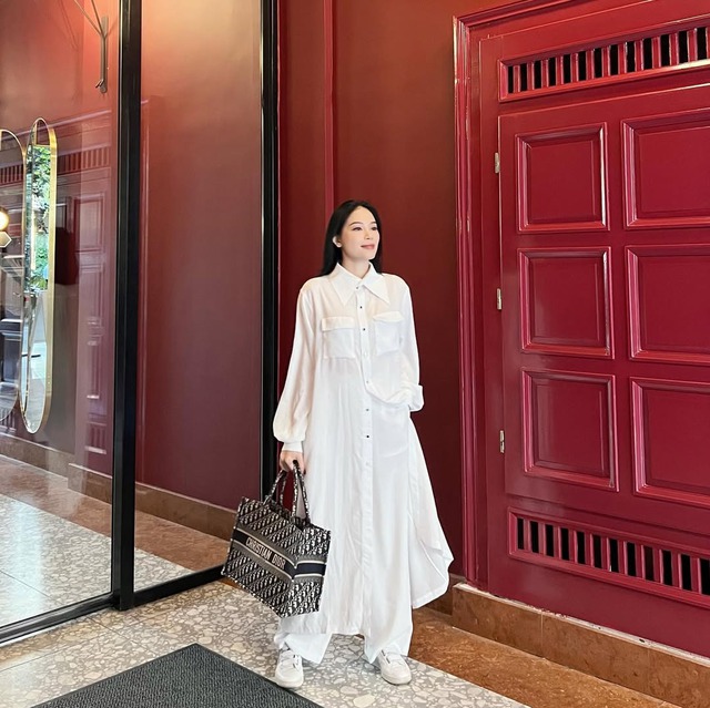 3 bóng hồng của gia tộc Johnathan Hạnh Nguyễn- Ảnh 9. 3 bóng hồng của gia tộc Johnathan Hạnh Nguyễn- Ảnh 9.