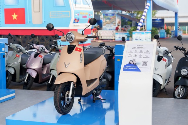 Đại chiến xe điện tháo pin: Tưởng Honda là "trùm cuối", ai ngờ VinFast còn có chiêu này!- Ảnh 4.
