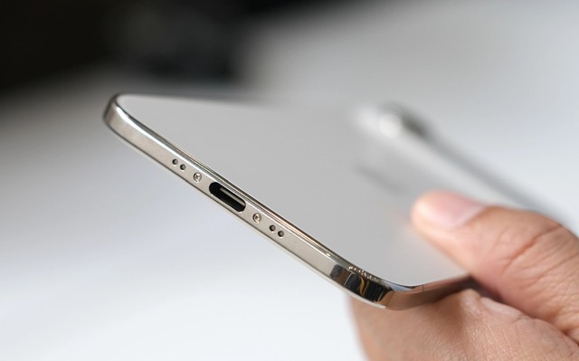 Dân tình giành giật iPhone 17 Pro Max, còn iPhone Air thì bị "bơ" đẹp dù được Tim Cook khen hết lời!- Ảnh 3.