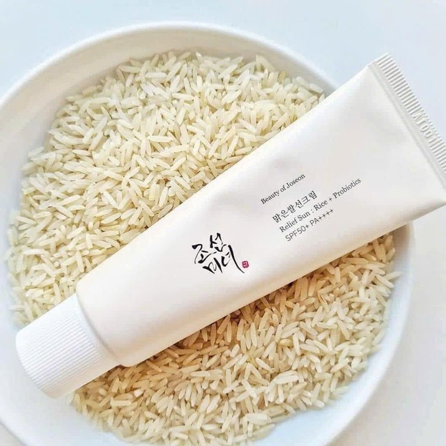 Vogue tung hô 7 món skincare Hàn: Bôi lên da đẹp nức nở, dùng rồi chỉ muốn thốt lên "quá đã"!- Ảnh 1.