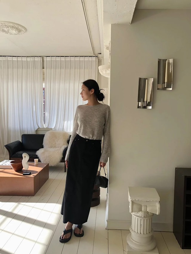 Mẫu chân váy tối giản hot nhất hiện tại, phối kiểu gì cũng sang chảnh xuất sắc- Ảnh 2.