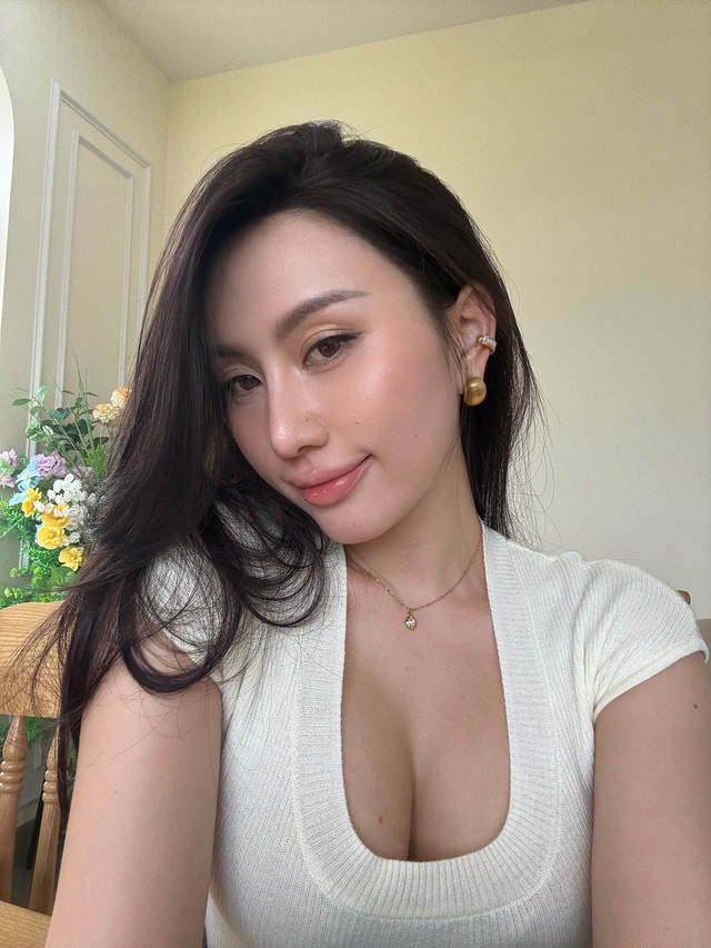 Bạn thân Lê Bống khoe visual "đỉnh cao" khiến CĐM "đứng hình" khi dám thách thức cả trí tuệ nhân tạo AI- Ảnh 3. Bạn thân Lê Bống khoe visual "đỉnh cao" khiến CĐM "đứng hình" khi dám thách thức cả trí tuệ nhân tạo AI- Ảnh 3.