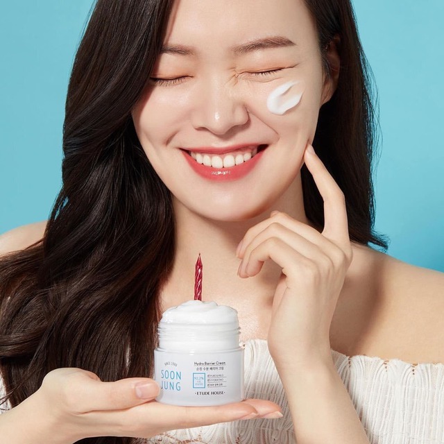 Vogue tung hô 7 món skincare Hàn: Bôi lên da đẹp nức nở, dùng rồi chỉ muốn thốt lên "quá đã"!- Ảnh 4.