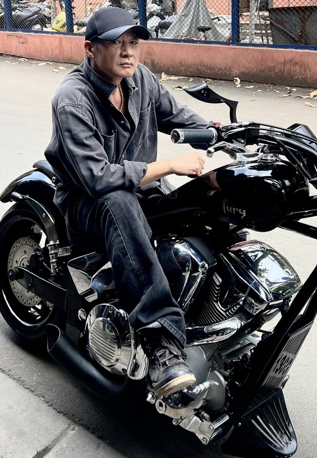 Nam diễn viên Việt đi xuất khẩu lao động, bị trục xuất về nước vì ẩu đả, mẹ kế đánh bằng cuốc suýt chết- Ảnh 7.