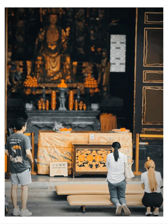 Khi thắp hương, bạn nhất định phải nói 2 chữ này - điều rất nhiều người không biết, bảo sao khấn hoài chẳng linh ứng!- Ảnh 1.