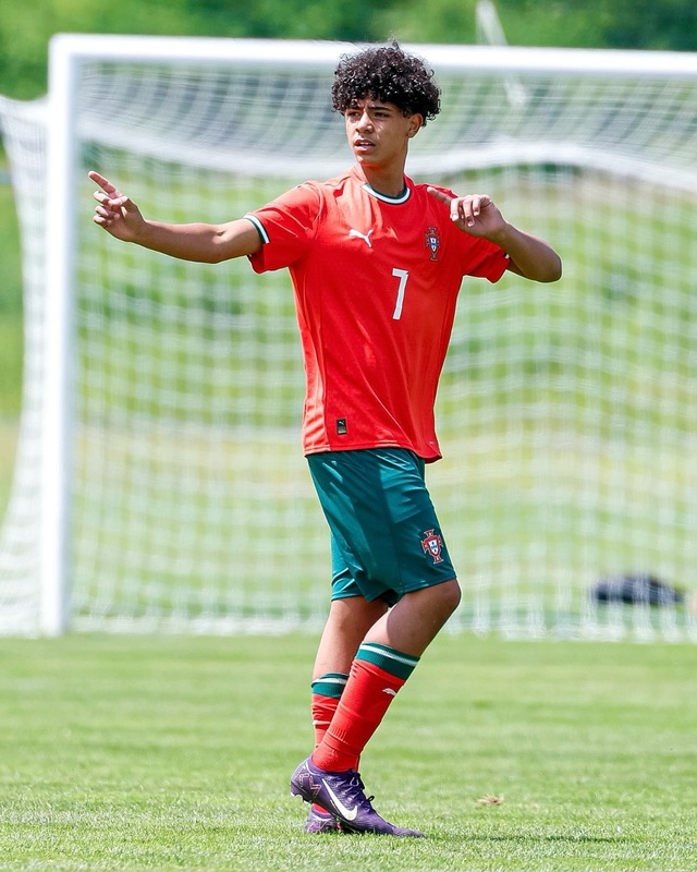 “Gen Alpha” sẽ thống trị làng túc cầu tương lai: Ronaldo Jr., Thiago Messi và hội “F1 quyền lực”- Ảnh 1.