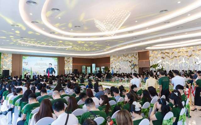 Mayhomes tự hào là đại lý xuất sắc nhất dự án Vinhomes Golden City tháng 9/2025- Ảnh 1.