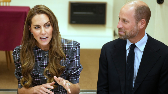 “Luôn có một vòng tay sau lưng”: Cách Thân vương William âm thầm giúp Vương phi Kate tỏa sáng, các ông chồng nên học!- Ảnh 1.