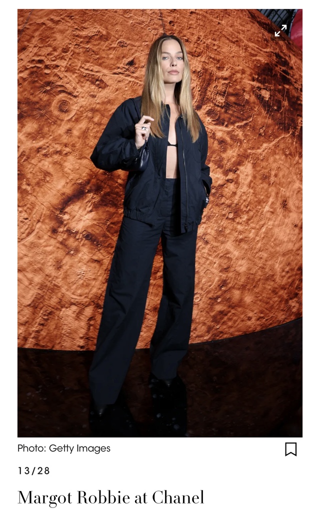 Lisa là idol Kpop duy nhất lọt top mặc đẹp của Vogue, nhưng số 1 mới bất ngờ- Ảnh 12.
