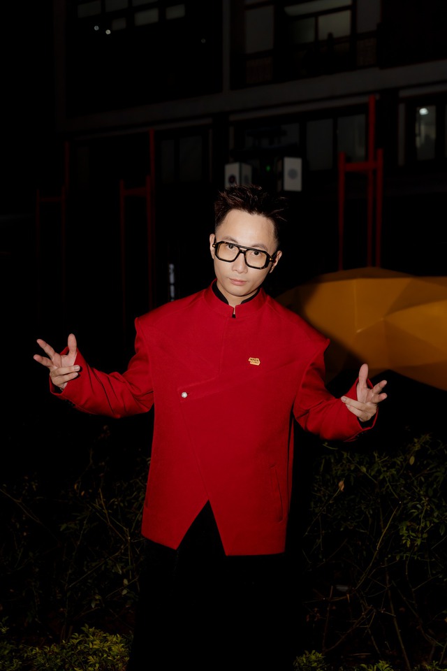 Rhymastic "thay đầu" gây sốc- Ảnh 6.