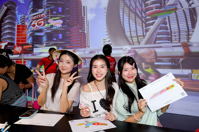 Bùng nổ Y-Fest 2025 tại Huế: Khởi đầu rực rỡ cho hành trình "Hoà nhịp thấu cảm"- Ảnh 3.