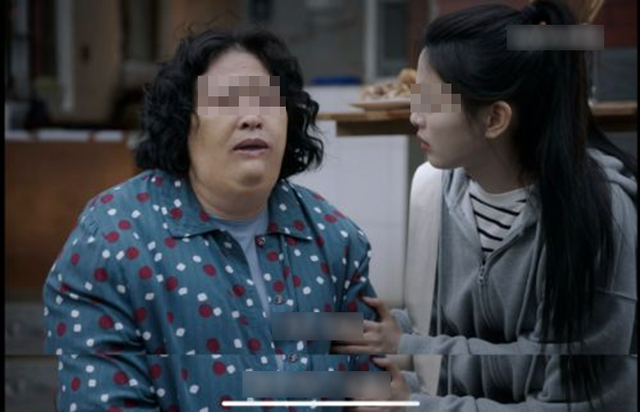 Phát hiện con gái mới ra trường luôn mang thuốc tránh thai bên mình, người mẹ chết lặng vì câu trả lời!- Ảnh 1.
