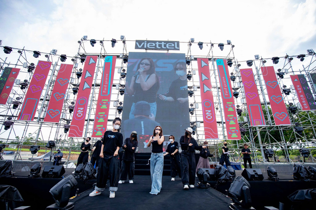 Bùng nổ Y-Fest 2025 tại Huế: Khởi đầu rực rỡ cho hành trình "Hoà nhịp thấu cảm"- Ảnh 5.