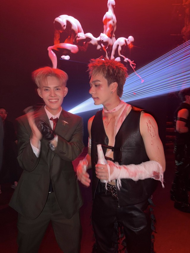 Pháp Kiều định cầm guốc chọi ai đây?- Ảnh 7. Pháp Kiều định cầm guốc chọi ai đây?- Ảnh 7.