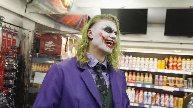 Erling Haaland gây náo loạn đường phố- Ảnh 3. Erling Haaland gây náo loạn đường phố- Ảnh 3.