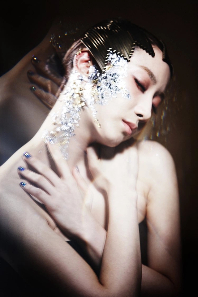 Nữ ca sĩ 8x nổi tiếng mắc hội chứng cực lạ - mất trí nhớ cơ mông - Ảnh 4.