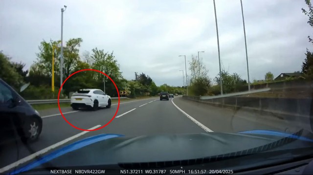 Tay lái tệ nhất Ngoại hạng Anh: Sao Chelsea phóng Lamborghini như điên, 9 lần bị phạt vì lái xe nguy hiểm- Ảnh 1.