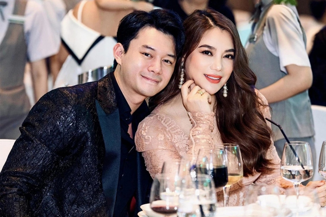 Tình cũ kém 14 tuổi của Trương Ngọc Ánh ở ẩn hơn 1 năm qua- Ảnh 8. Tình cũ kém 14 tuổi của Trương Ngọc Ánh ở ẩn hơn 1 năm qua- Ảnh 8.