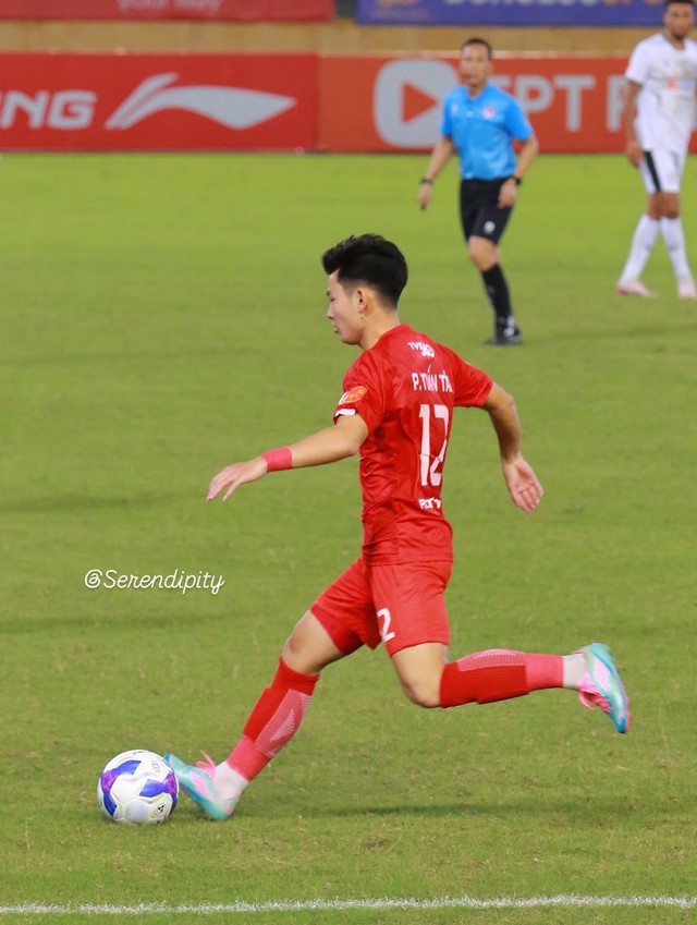 Sốc visual Phan Tuấn Tài- Ảnh 6. Sốc visual Phan Tuấn Tài- Ảnh 6.