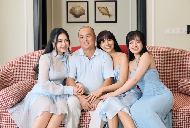 Siêu mẫu Vbiz ở biệt thự nửa triệu đô!- Ảnh 1.