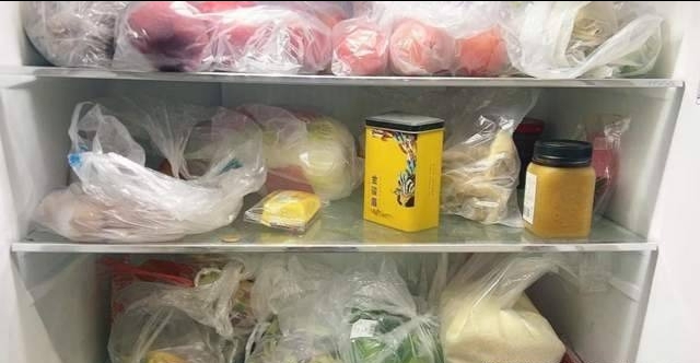 Tủ lạnh hóa "bom nổ chậm" nếu bỏ 7 thứ này vào, số 1 rất nhiều người mắc- Ảnh 4. Tủ lạnh hóa "bom nổ chậm" nếu bỏ 7 thứ này vào, số 1 rất nhiều người mắc- Ảnh 4.