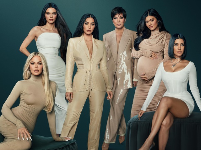 Cảnh sát đột kích tiệc sinh nhật hoành tráng nhất Hollywood của "bà trùm đế chế Kardashian"- Ảnh 9.