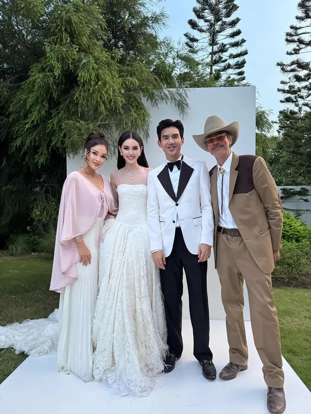 Cấp báo: "Ma nữ đẹp nhất Thái Lan" Mai Davika đã cưới!- Ảnh 2.