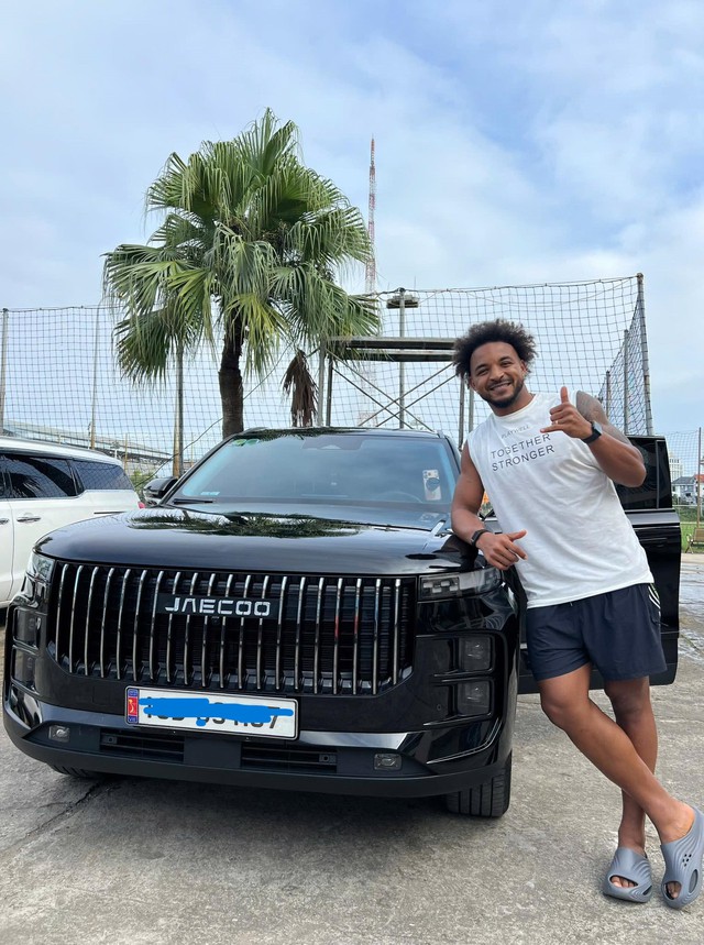 Xuân Son "quẩy" nhạc Sơn Tùng MTP, mừng rỡ ngày trở lại tuyển Việt Nam- Ảnh 2.