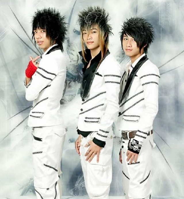 Bức ảnh cả lớp đu trend khiến hội 9X cười sảng: Hỏi sao xưa thầy cô ngứa mắt tụi mình!- Ảnh 12.