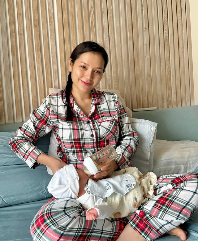 Sao Vbiz đáp trả gắt khi con trai 10 tháng tuổi bị chê ngoại hình: "Do tâm bạn không đẹp"- Ảnh 3.