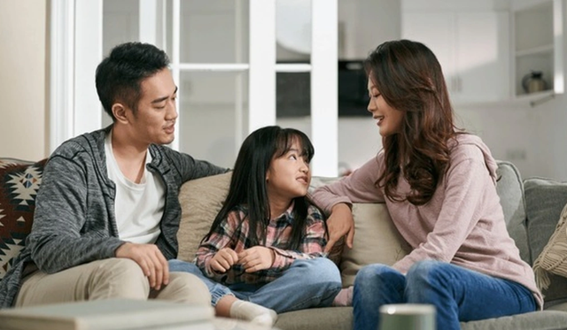 Tờ giấy học trò khiến phụ huynh "giật mình": Khi nào là thời điểm thích hợp để dạy con về giới tính?- Ảnh 1.