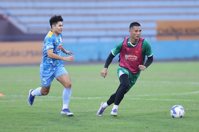 Visual sáng bừng của Khổng Minh Gia Bảo ở đội tuyển Việt Nam- Ảnh 12.