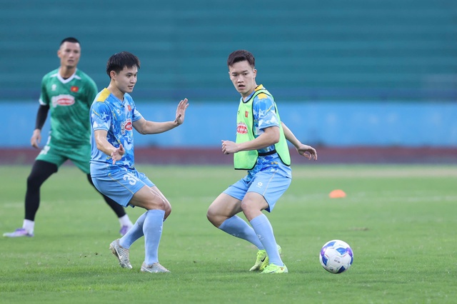 Visual sáng bừng của Khổng Minh Gia Bảo ở đội tuyển Việt Nam- Ảnh 3.