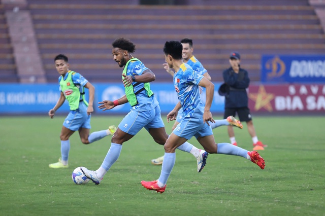 Visual sáng bừng của Khổng Minh Gia Bảo ở đội tuyển Việt Nam- Ảnh 8.