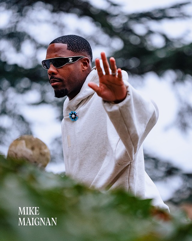 Tuyển Pháp hội quân mà ngỡ "Paris Fashion Week" khiến fan mắt tròn mắt dẹt, nhìn Kante choáng nhất!- Ảnh 10. Tuyển Pháp hội quân mà ngỡ "Paris Fashion Week" khiến fan mắt tròn mắt dẹt, nhìn Kante choáng nhất!- Ảnh 10.