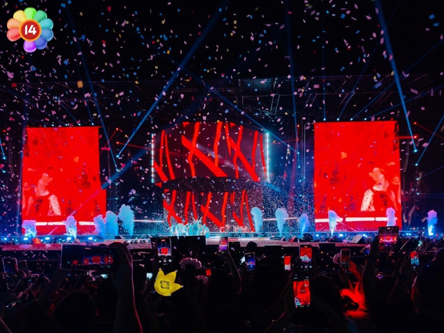 100 nghìn người đến concert G-DRAGON tại Hà Nội: Show quốc tế có lượng khán giả lớn nhất Việt Nam- Ảnh 6. 100 nghìn người đến concert G-DRAGON tại Hà Nội: Show quốc tế có lượng khán giả lớn nhất Việt Nam- Ảnh 6.