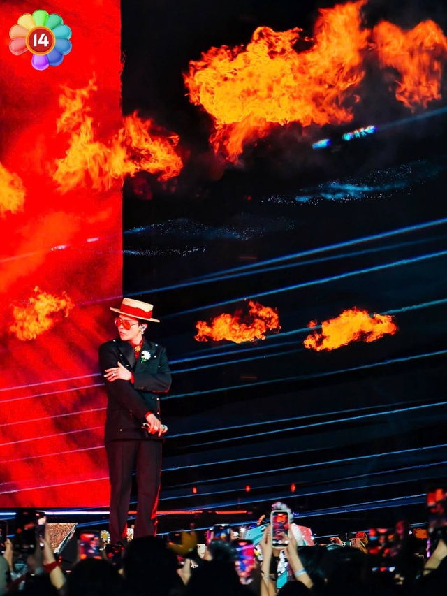 Sống đủ lâu để nhìn thấy khoảnh khắc G-DRAGON được "phong thần" ngay tại Việt Nam- Ảnh 1.