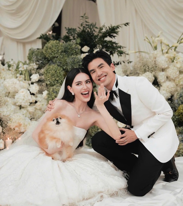 Bên trong biệt thự 8.000m2, gần 140 tỷ của ma nữ đẹp nhất Thái Lan "bắt chồng ở rể"- Ảnh 1. Bên trong biệt thự 8.000m2, gần 140 tỷ của ma nữ đẹp nhất Thái Lan "bắt chồng ở rể"- Ảnh 1.