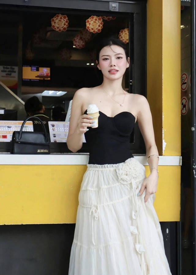 Gái đẹp Đắk Lắk "chinh chiến" làng pickleball: Lên sân cỡ này, đời thường cỡ nào?- Ảnh 12. Gái đẹp Đắk Lắk "chinh chiến" làng pickleball: Lên sân cỡ này, đời thường cỡ nào?- Ảnh 12.