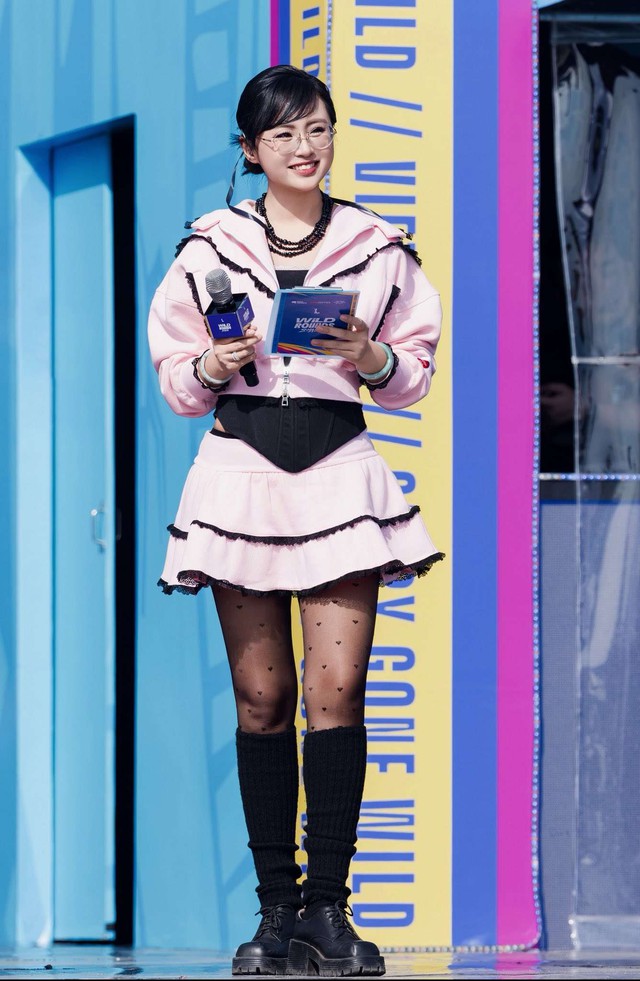 Giao diện dễ thương của Minh Nghi khiến cộng đồng mạng đồng loạt réo tên Bomman
- Ảnh 4. Giao diện dễ thương của Minh Nghi khiến cộng đồng mạng đồng loạt réo tên Bomman
- Ảnh 4.