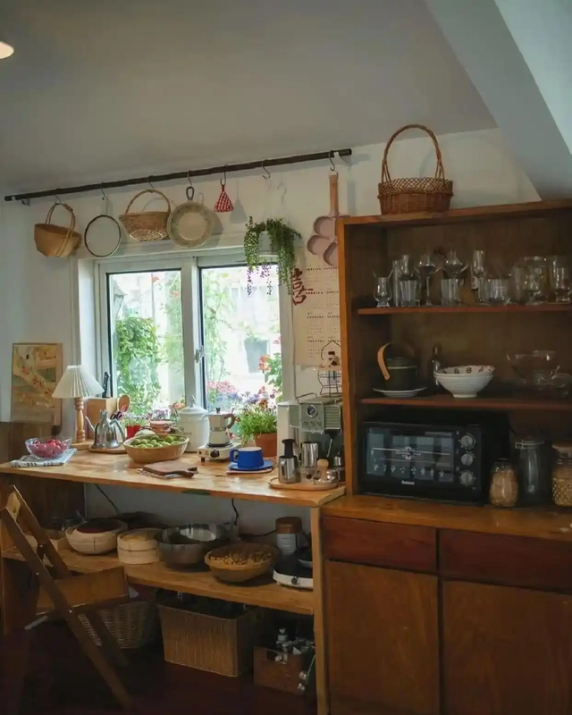 Ngôi nhà của bà cụ 92 tuổi gây xúc động: Như bước ra như hoạt hình Ghibli, góc nào cũng chữa lành- Ảnh 7. Ngôi nhà của bà cụ 92 tuổi gây xúc động: Như bước ra như hoạt hình Ghibli, góc nào cũng chữa lành- Ảnh 7.