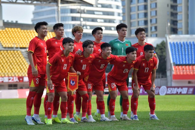 Sút toàn xà ngang cột dọc, U22 Việt Nam thua U22 Uzbekistan- Ảnh 2. Sút toàn xà ngang cột dọc, U22 Việt Nam thua U22 Uzbekistan- Ảnh 2.