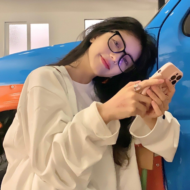 3 kiểu hình nền trò chuyện mà người EQ thấp thích dùng- Ảnh 2. 3 kiểu hình nền trò chuyện mà người EQ thấp thích dùng- Ảnh 2.