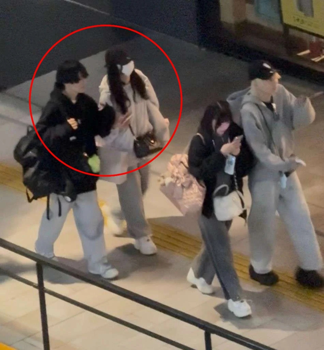 Một sao nữ vừa có màn "bay màu" nhanh nhất lịch sử showbiz- Ảnh 3. Một sao nữ vừa có màn "bay màu" nhanh nhất lịch sử showbiz- Ảnh 3.