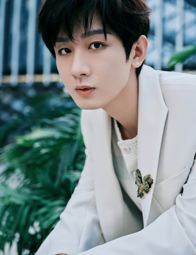 Mỹ nam đang hot bỗng chán showbiz, đổi nghề đi làm nails?- Ảnh 3. Mỹ nam đang hot bỗng chán showbiz, đổi nghề đi làm nails?- Ảnh 3.