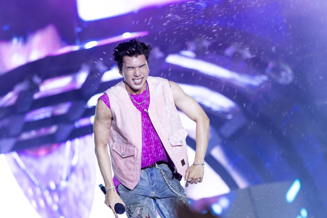 HIEUTHUHAI xin lỗi- Ảnh 5. HIEUTHUHAI xin lỗi- Ảnh 5.