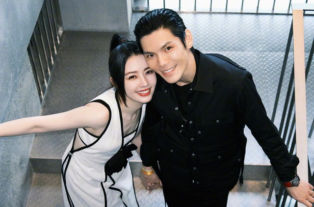 Dâu đại gia khổ nhất showbiz: Chồng "phá gia chi tử" bị cắt thừa kế, 6 năm nhẫn nhục giờ công cốc- Ảnh 2. Dâu đại gia khổ nhất showbiz: Chồng "phá gia chi tử" bị cắt thừa kế, 6 năm nhẫn nhục giờ công cốc- Ảnh 2.