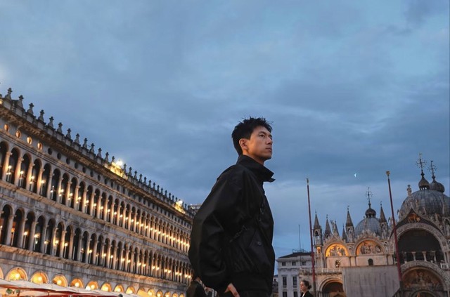 Ai sướng như bạn trai tin đồn của Lưu Diệc Phi?- Ảnh 2. Ai sướng như bạn trai tin đồn của Lưu Diệc Phi?- Ảnh 2.