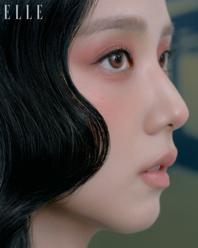 Dior "kiến tạo" Jisoo, làm nên thành tích lịch sử- Ảnh 6. Dior "kiến tạo" Jisoo, làm nên thành tích lịch sử- Ảnh 6.